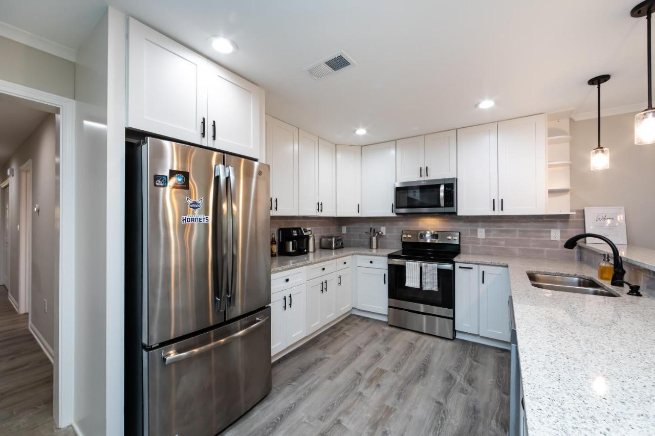 Brandnew Spacious 4 Bedroom House Minutes To Uptown Charlotte Exteriör bild