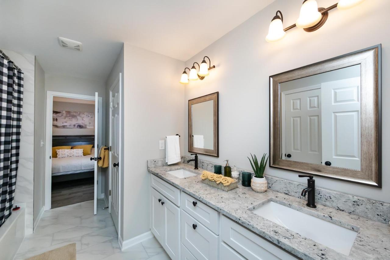 Brandnew Spacious 4 Bedroom House Minutes To Uptown Charlotte Exteriör bild