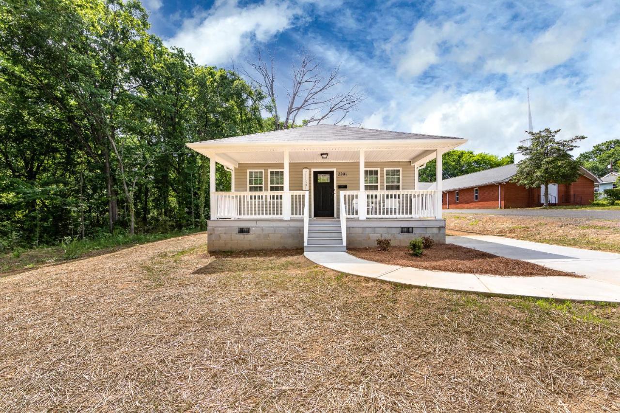 Brandnew Spacious 4 Bedroom House Minutes To Uptown Charlotte Exteriör bild