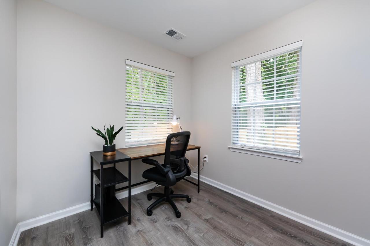 Brandnew Spacious 4 Bedroom House Minutes To Uptown Charlotte Exteriör bild